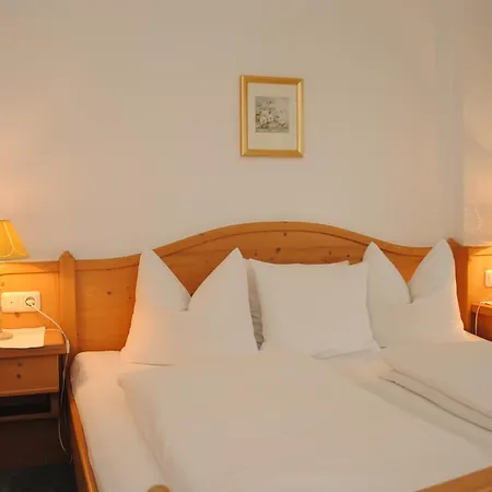 Gaestehaus Rieser Casa de hóspedes 3*