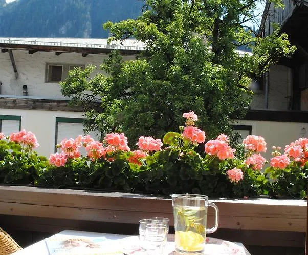 Gaestehaus Rieser Vendégház Mayrhofen