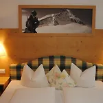 Guest house Gaestehaus Rieser 3*