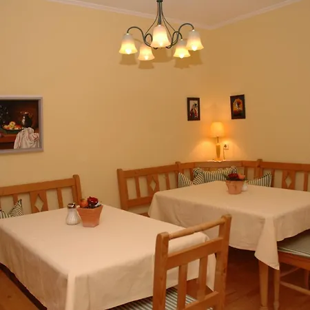 Pensión Gaestehaus Rieser 3*