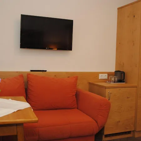 بيت ضيافة Gaestehaus Rieser