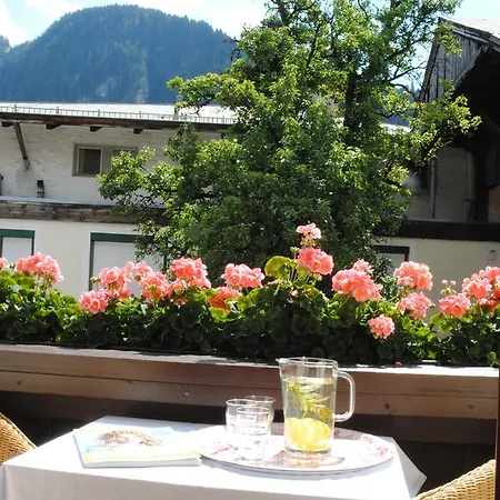 Gaestehaus Rieser بيت ضيافة مايرهوفن